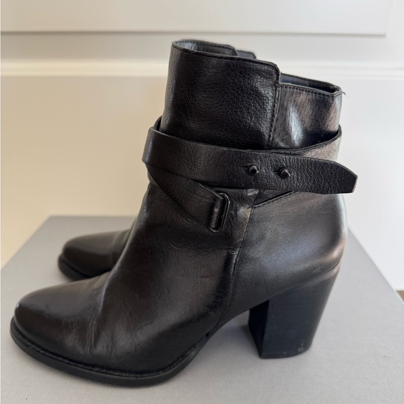 Arturo Chiang Black Sanya Heeled Boots - Picture 3 of 6